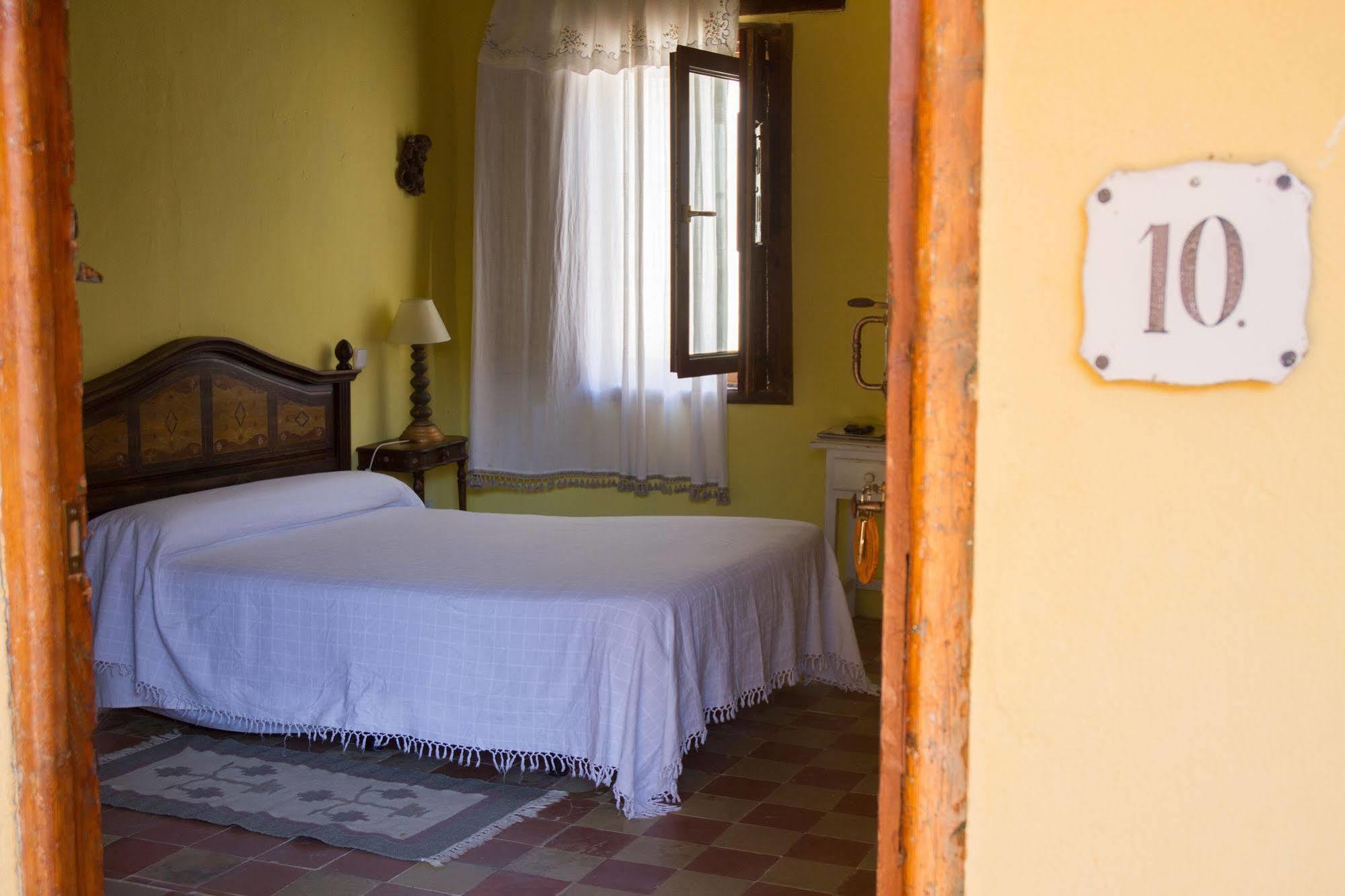 Casa Palacio Conde De Garcinarro Huete Bagian luar foto