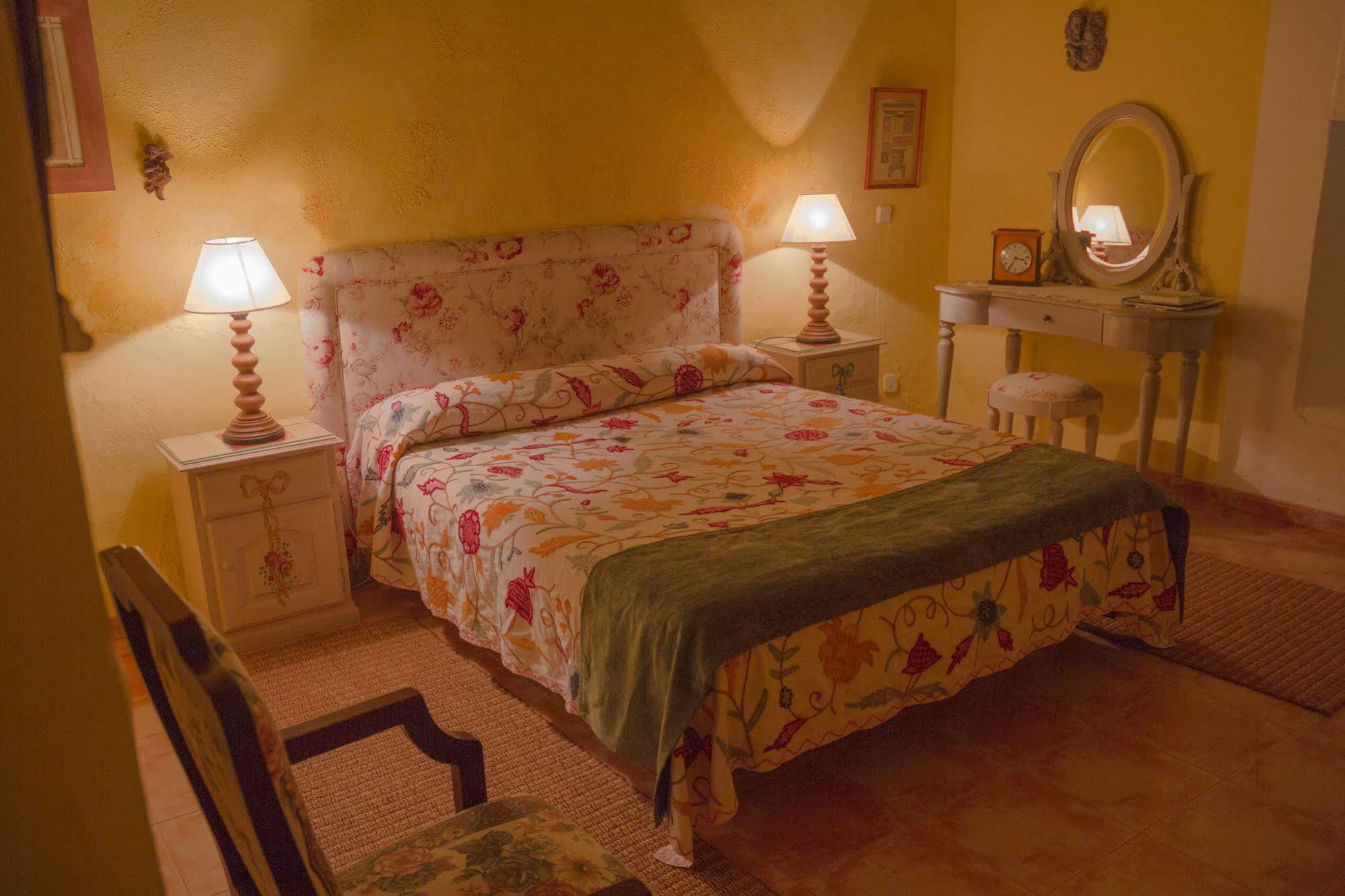 Casa Palacio Conde De Garcinarro Huete Bagian luar foto